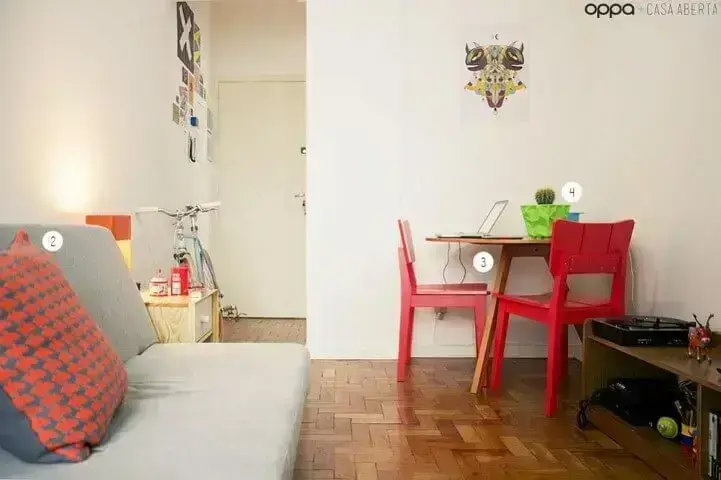 Apartamento pequeno decorado com sala de estar integrada à sala de TV Projeto de Casa Aberta