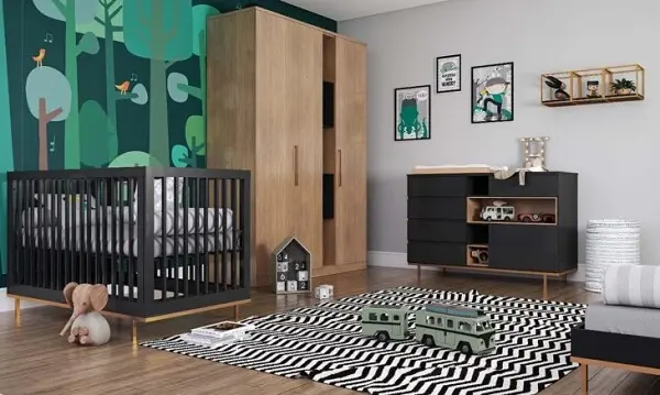 O quadro para quarto de bebê segue a mesma temática safari do quarto