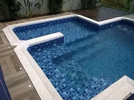 Você pode personalizar a sua piscina de vinil como preferir