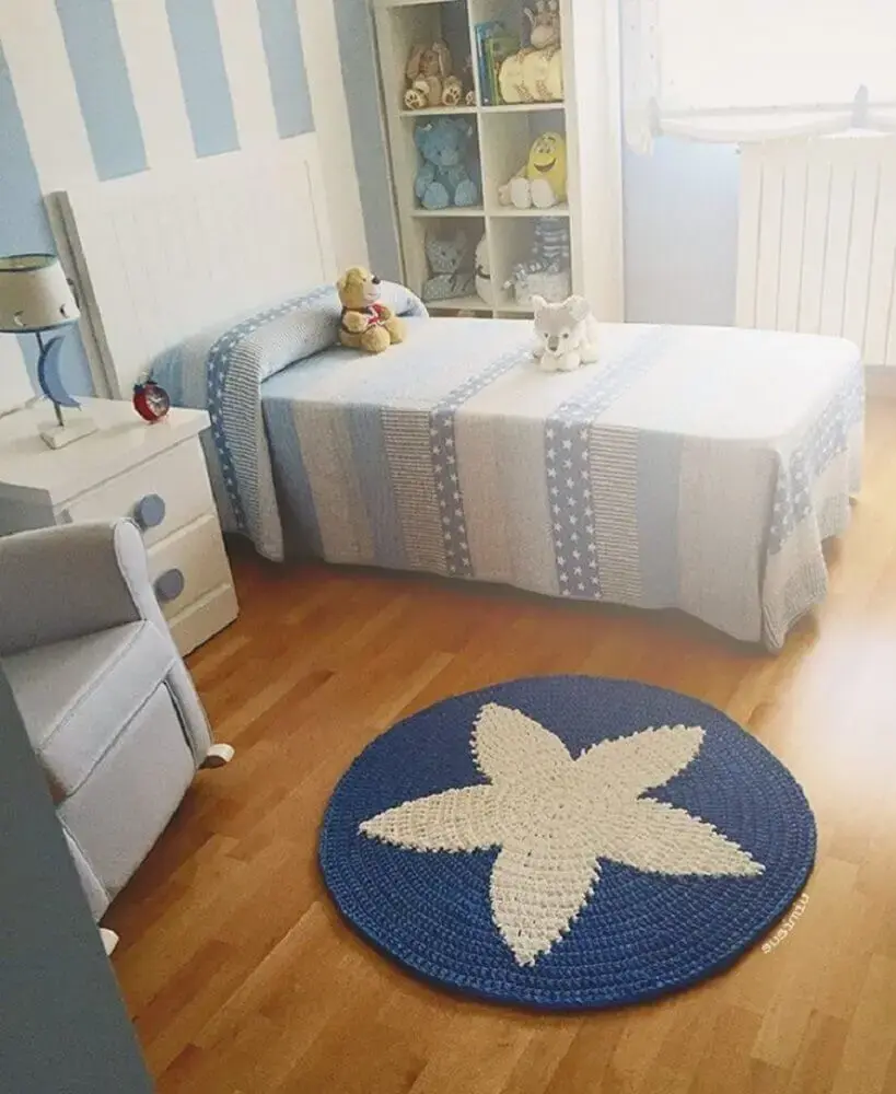 decoração com tapete redondo para quarto de menino Foto Fabric Taller