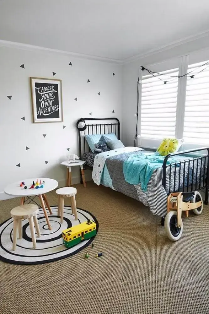 decoração com tapete redondo para quarto infantil Foto Pinterest