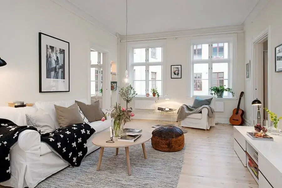 decoração para sala com manta para sofá com estampa estilo escandinava Foto Lovingit