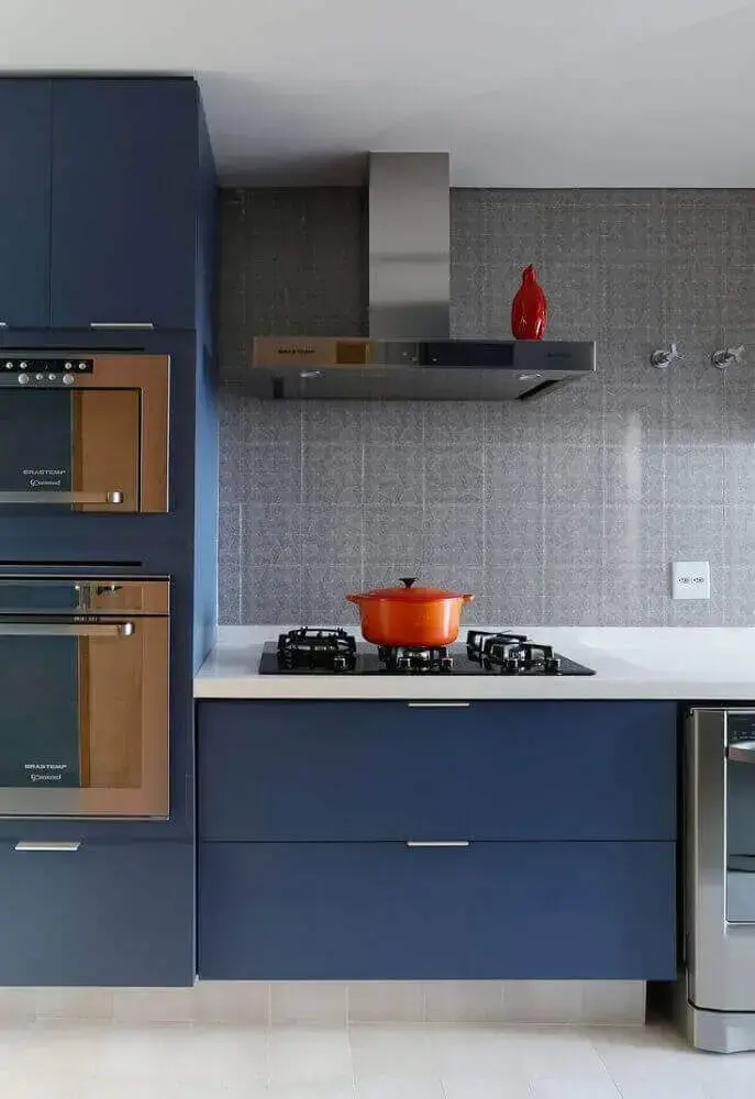 estilo moderno para decoração de cozinha planejada azul Foto Diseno Interior