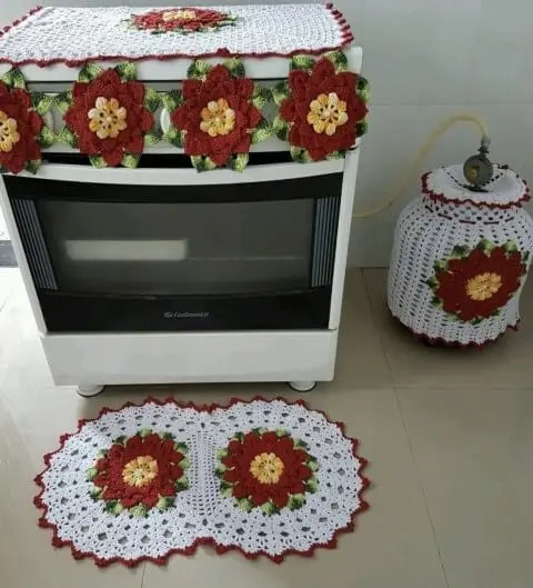 Jogo de cozinha de crochê com tapete arredondado Foto de Quel Crochê