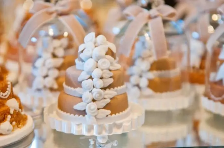 Mini bolos como lembrancinhas de casamento Foto de Dúvida de Noiva