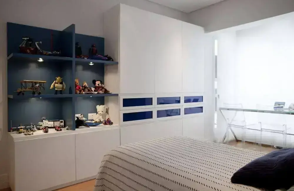 móveis planejados para quarto de solteiro masculino Foto Marcelo Rosset Arquitetura