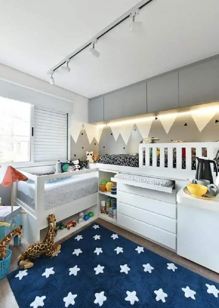 tapete para quarto de bebê com estampa de estrelas Foto Pinterest