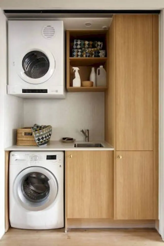 armário para lavanderia pequena toda de madeira Foto Pinterest