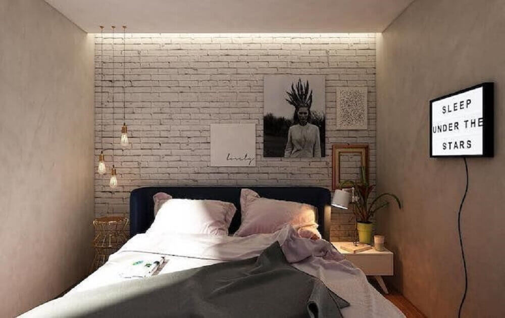 cores para quarto feminino jovem com papel de parede de tijolinho e pendente minimalista Foto Manga Rosa Arquitetura