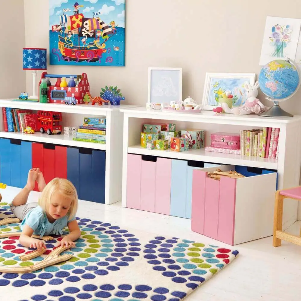 decoração colorida para quarto infantil com caixa organizadora colorida Foto Luxry Sale