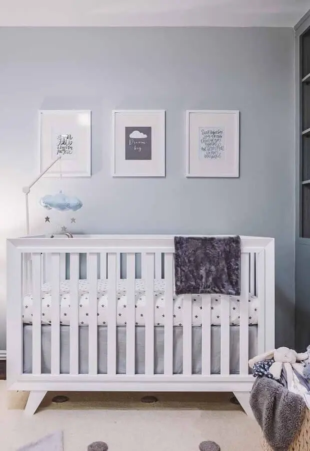 decoração minimalista com quadros para quarto de bebê Foto Pinterest