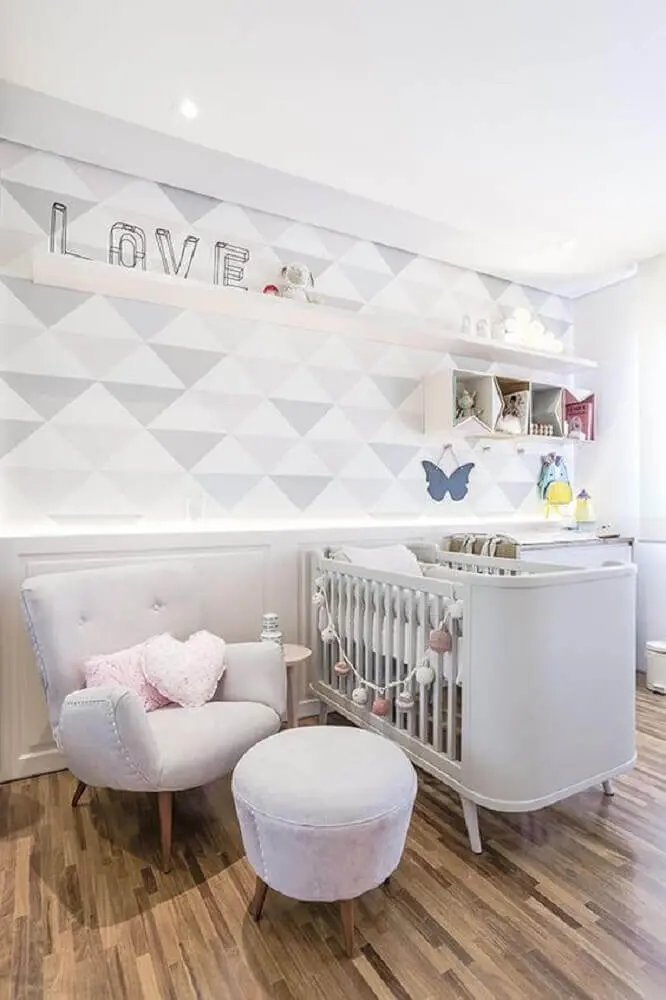decoração neutra com cores sóbrias para quarto de bebê feminino Foto Tititi & Trelelê
