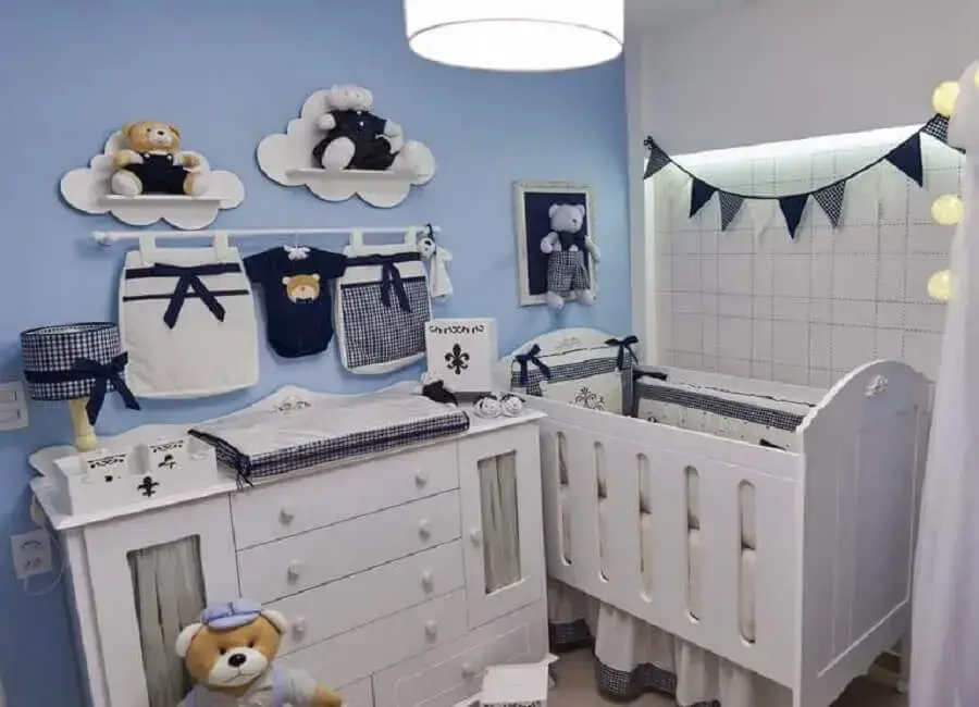 enfeites para quarto de bebê masculino azul e branco Foto Andrea Bento
