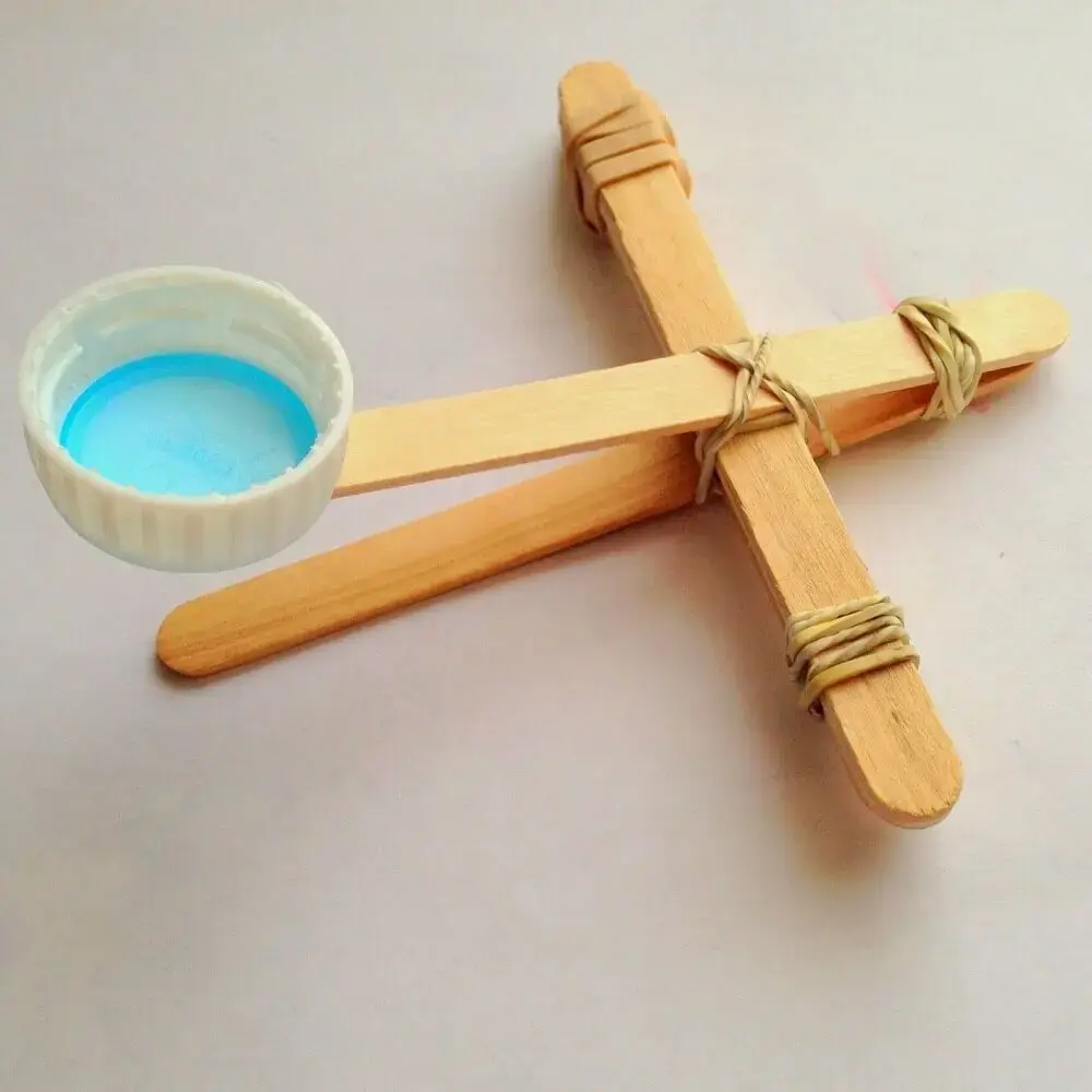 modelo de brinquedo de artesanato com palito de picolé para crianças Foto Route 94