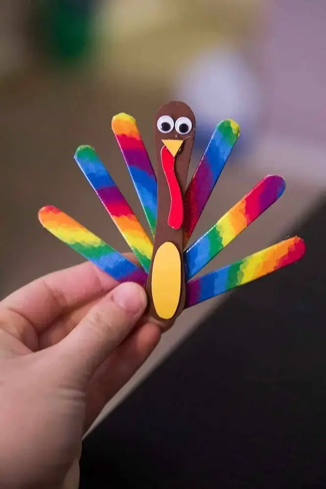 pequeno pavão colorido de artesanato com palito de picolé para crianças Foto Wiring Diagram