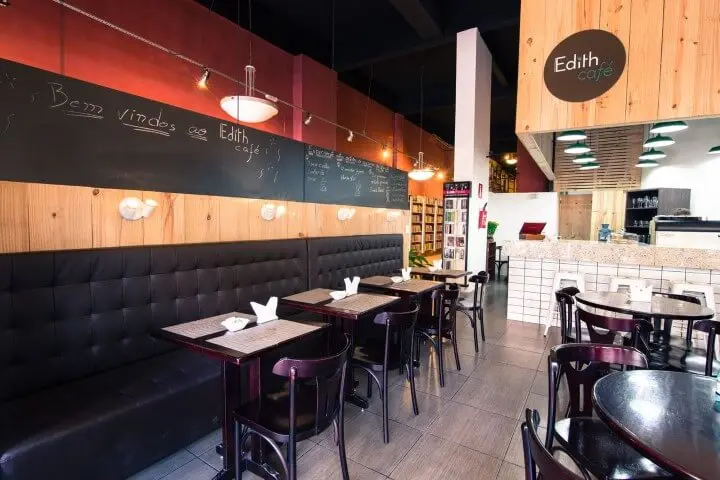 Café com painel chalkboard Projeto de Mutabile