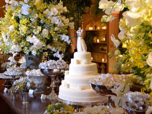 O clássico verde e branco na decoração de casamento