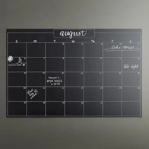 Quadro chalkboard com calendário Foto de The Container Store