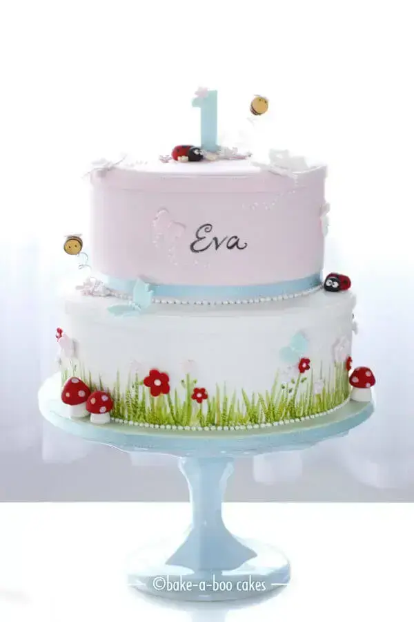 bolos de aniversário decorados em tons pastel para aniversário de bebê Foto Pinterest