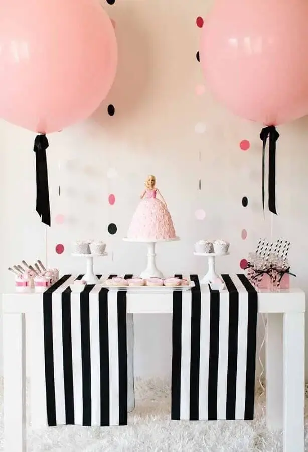 black white and pink girl birthday decor with Barbie theme Photo Pinterest