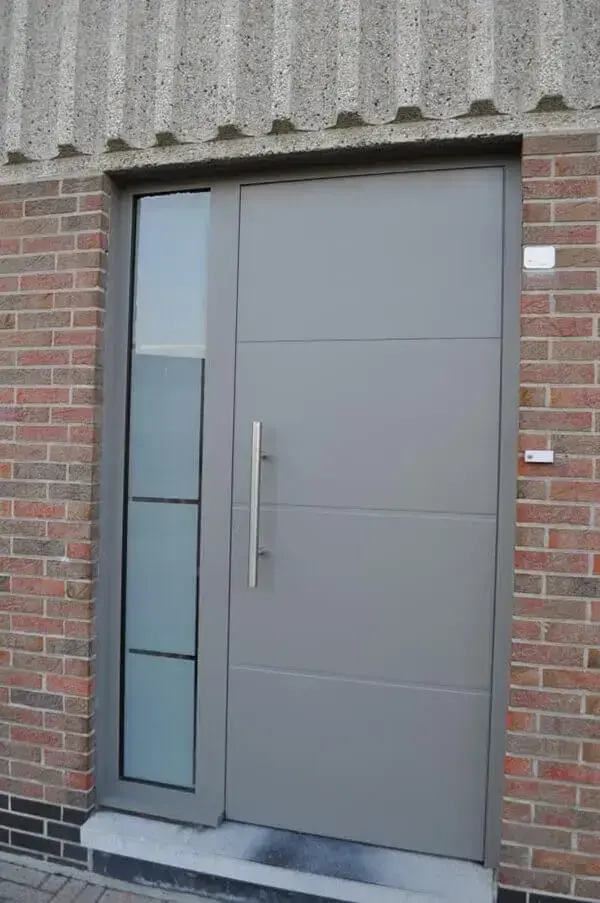 Os modelos de portas em estilo industrial são modernas e duráveis