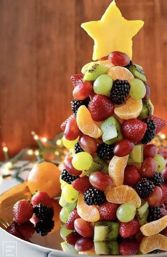 decoração de mesa de natal de frutas formando uma árvore Foto Neu dekoration stile
