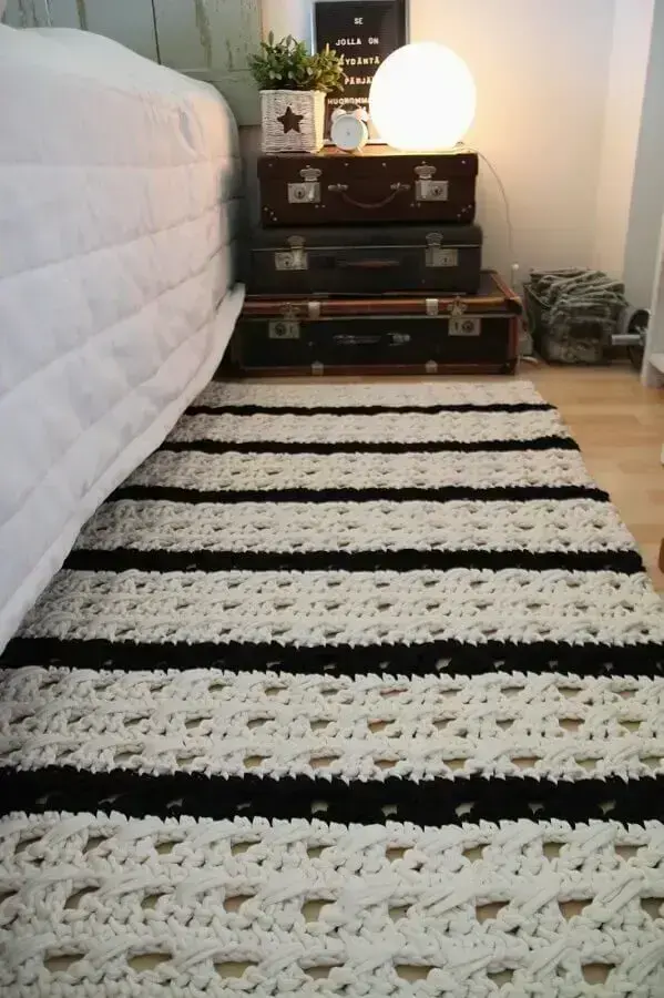 decoração de quarto com tapete de crochê listrado preto e branco Foto Wiring Diagram