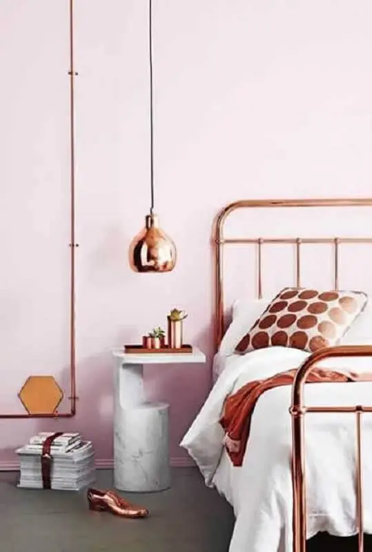 decoração em cobre para quarto com parede rosa Foto Air Freshener