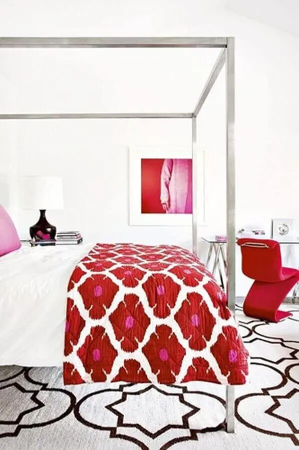 decoração para quarto vermelho e branco com dossel em inox Foto Air Freshener