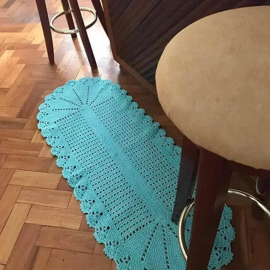 modelo simples de tapete de crochê oval azul Foto CrochêArt