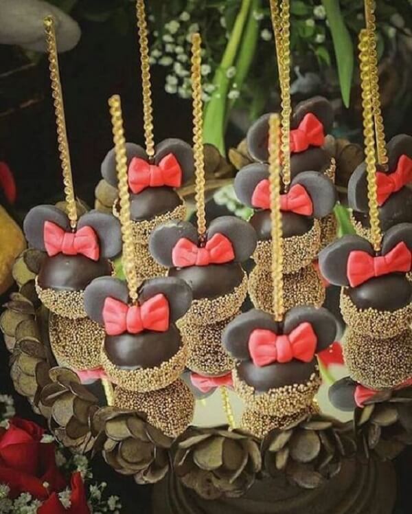 Cakepops para festa da Minnie