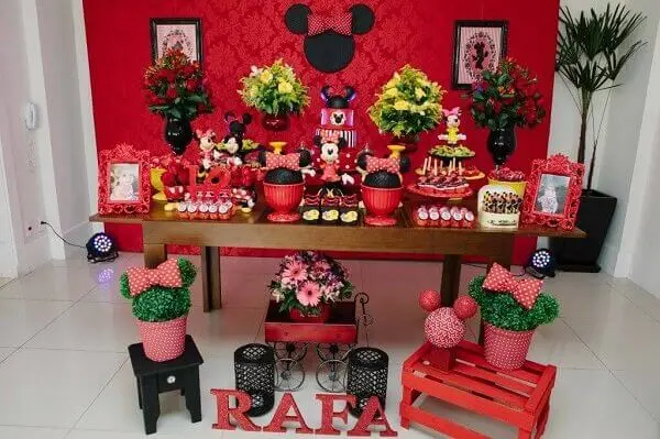 Decorative table with wooden furniture for minnie's party