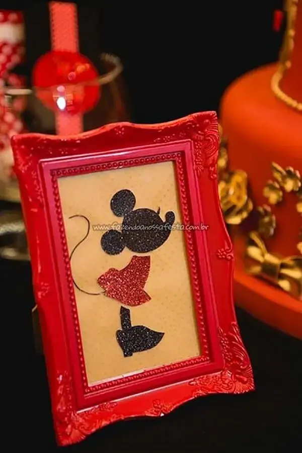 Decorative paintings that make the difference at Minnie's party