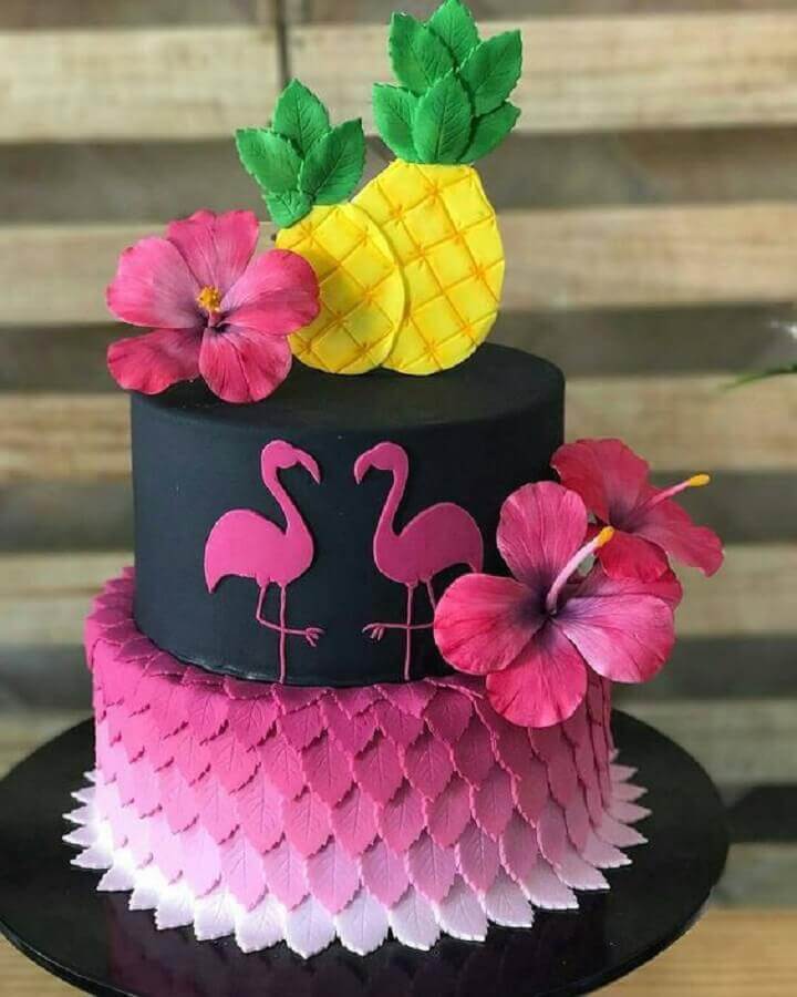 bolos decorados com pasta americana e flores para festa tropical Foto Air Freshener