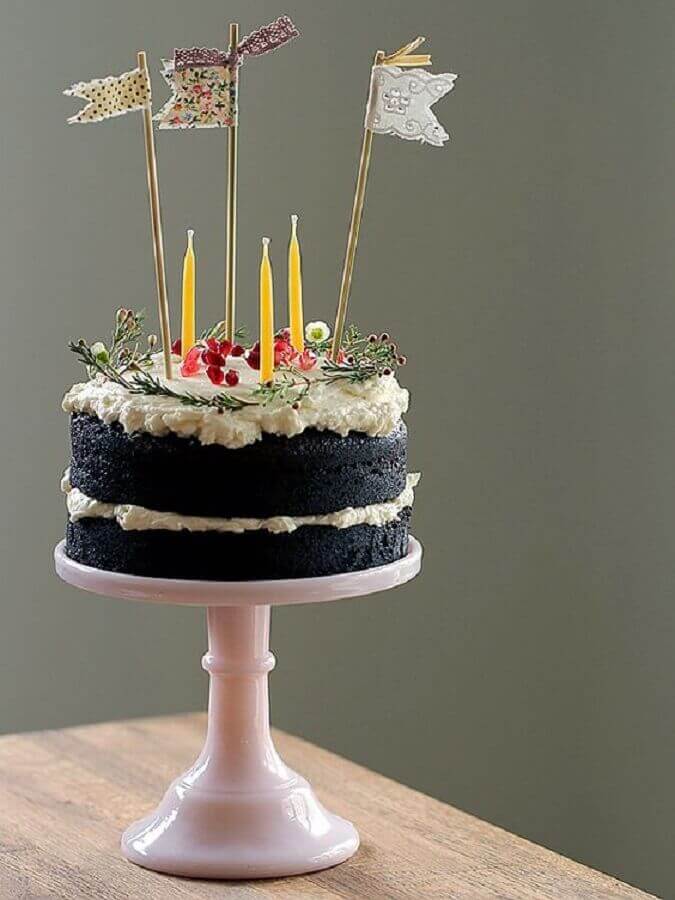 bolos decorados simples com chantilly e raminhos secos Foto Best Cake Ideas