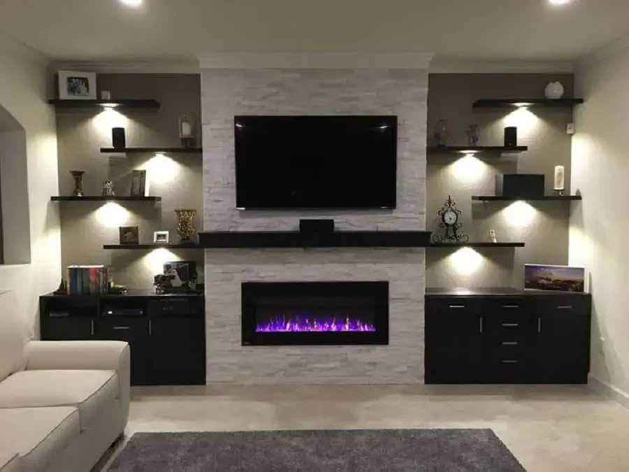 decoração em tons de cinza para sala com lareira elétrica de embutir Foto Fireplace Ideas