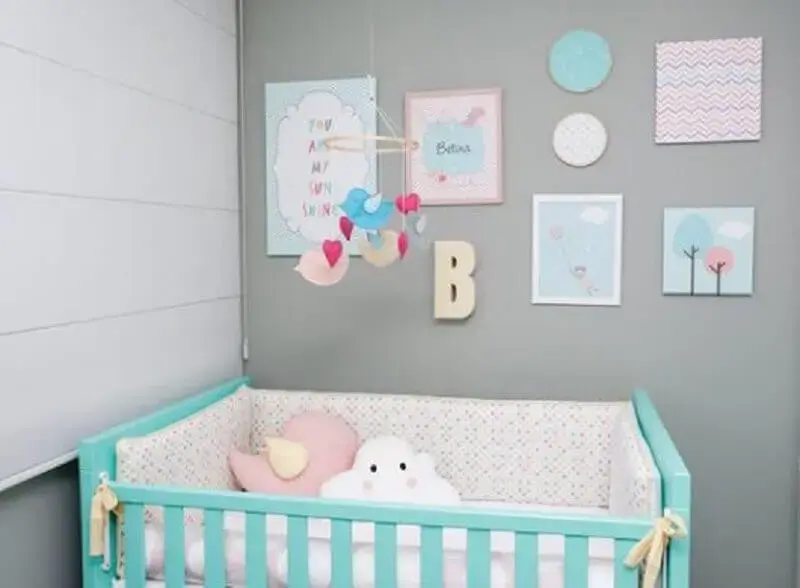 decoração para quarto de bebê com berço verde água Foto Casa e Construção