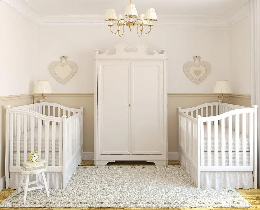 decoração toda branca para quarto de bebê gêmeos Foto Home Coaching