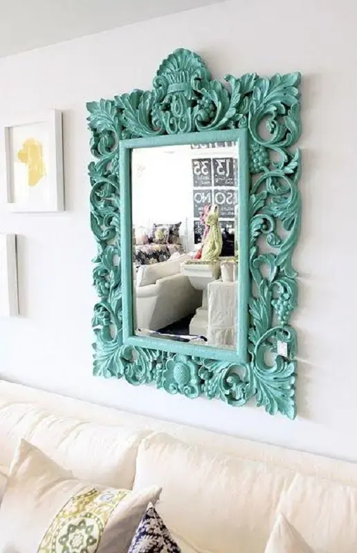 espelho com moldura provençal colorida Foto Casa e Festa
