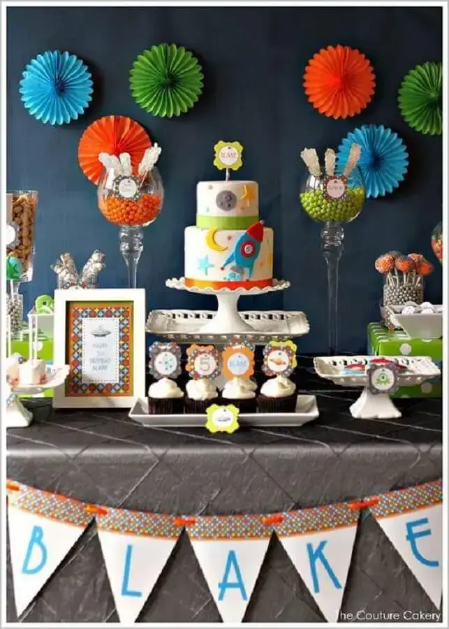 children's birthday party with spaceship theme Photo The Couture Cakery
