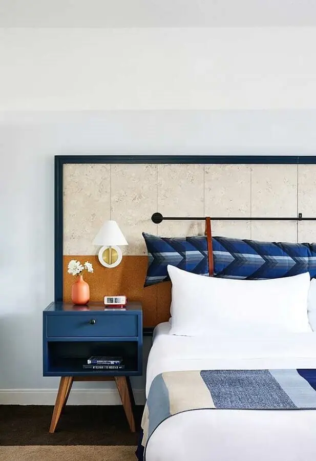 quarto azul com decoração minimalista Foto Domino