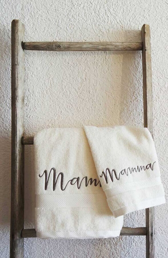 bordados em toalhas escrito mamma Foto Pinterest