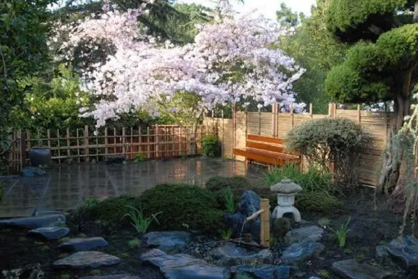 A Sakura é conhecida como a árvore da felicidade sendo muito utilizada no Jardim Japonês