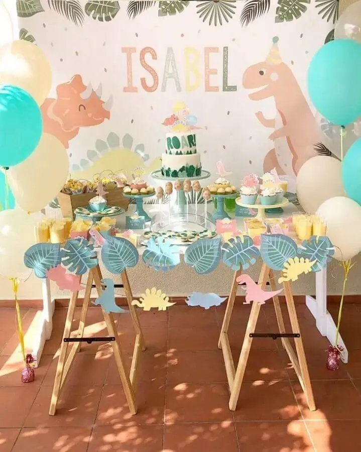 decoração de festa infantil em tons pastéis Foto Maria das Festas