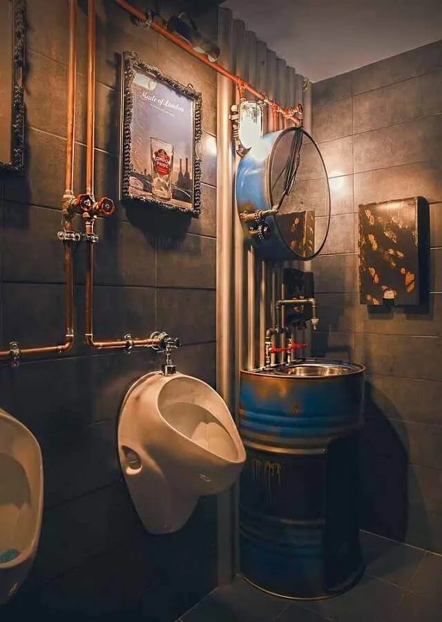 decoração estilo industrial para banheiro com tonel tambor decorativo Foto Pinterest