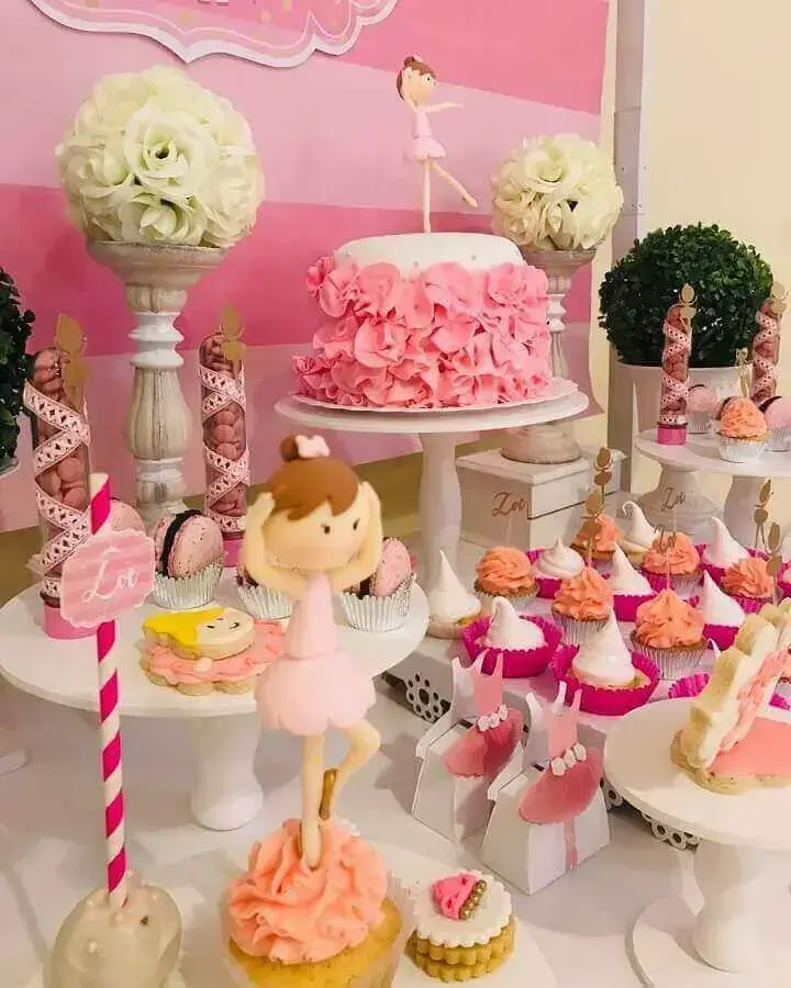 mesa de bolo para decoração de festa infantil menina com tema bailarina Foto MP Celebraciones