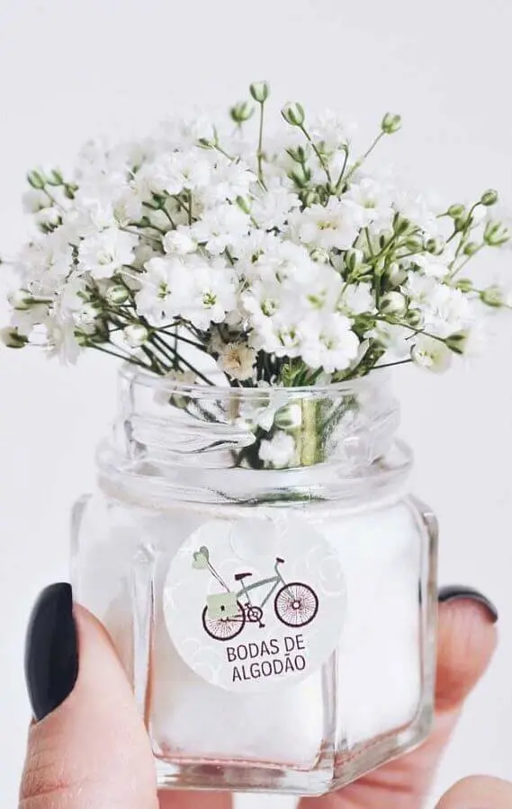 mini vasinho para decoração de bodas de algodão Foto Pinterest