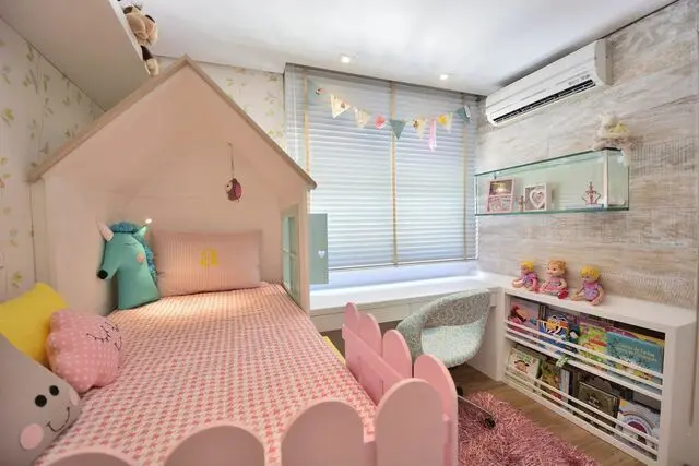 tinta para madeira - quarto infantil com móveis rosas e brancos