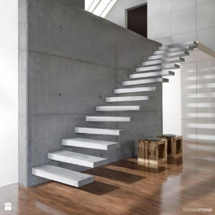 Escada flutuante de concreto