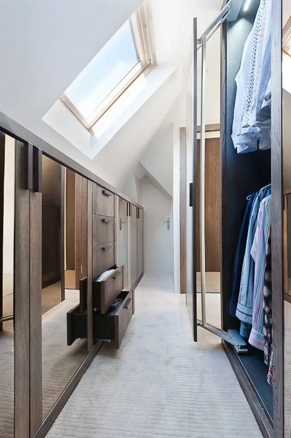 Transforme seu sótão em um lindo e organizado closet